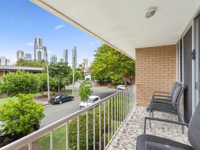 6 / 2 Sunrise Boulevard, Surfers Paradise