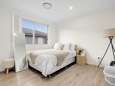 8 / 1A Edmondson Avenue, St Marys