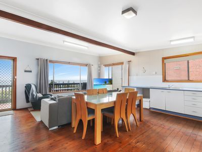 28 John Reilly Street, Dalmeny