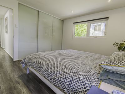 1936 Huon Highway, Grove