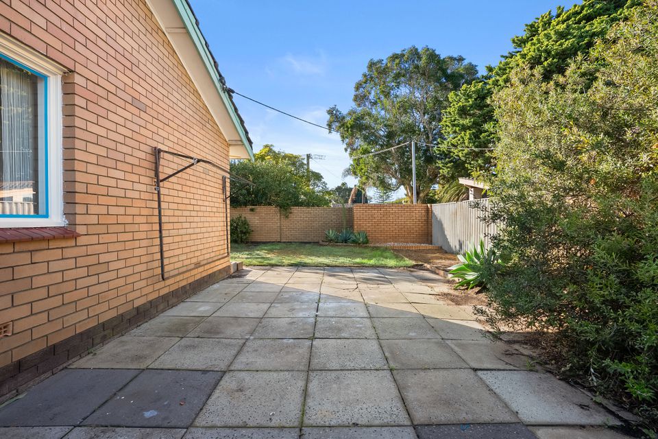 5 SWINSTONE STREET, Rockingham