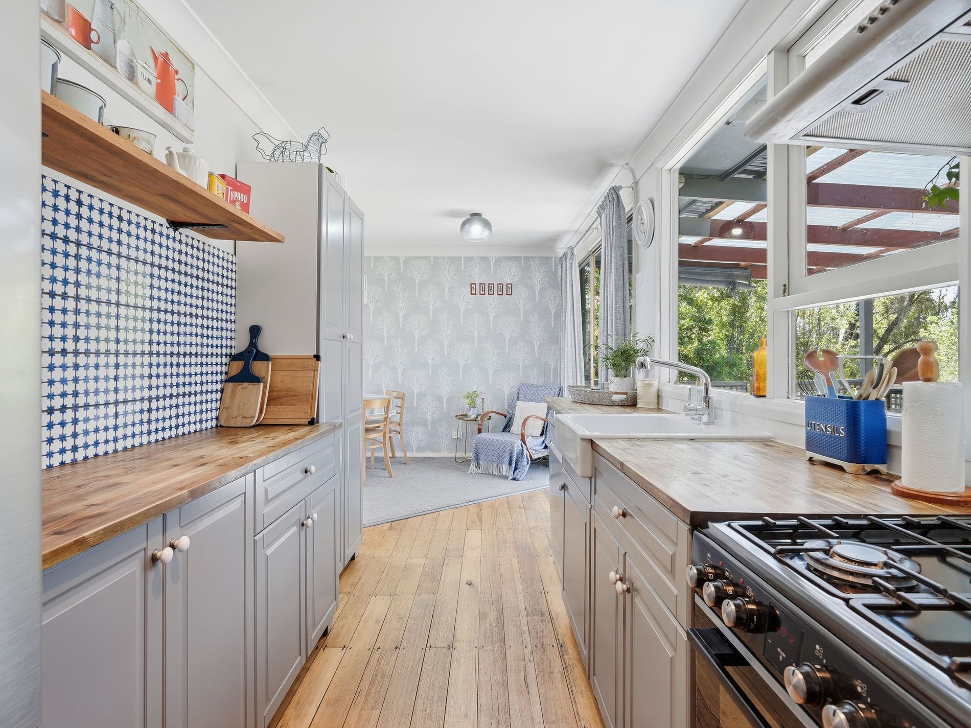 49 Bay Road, Midway Point