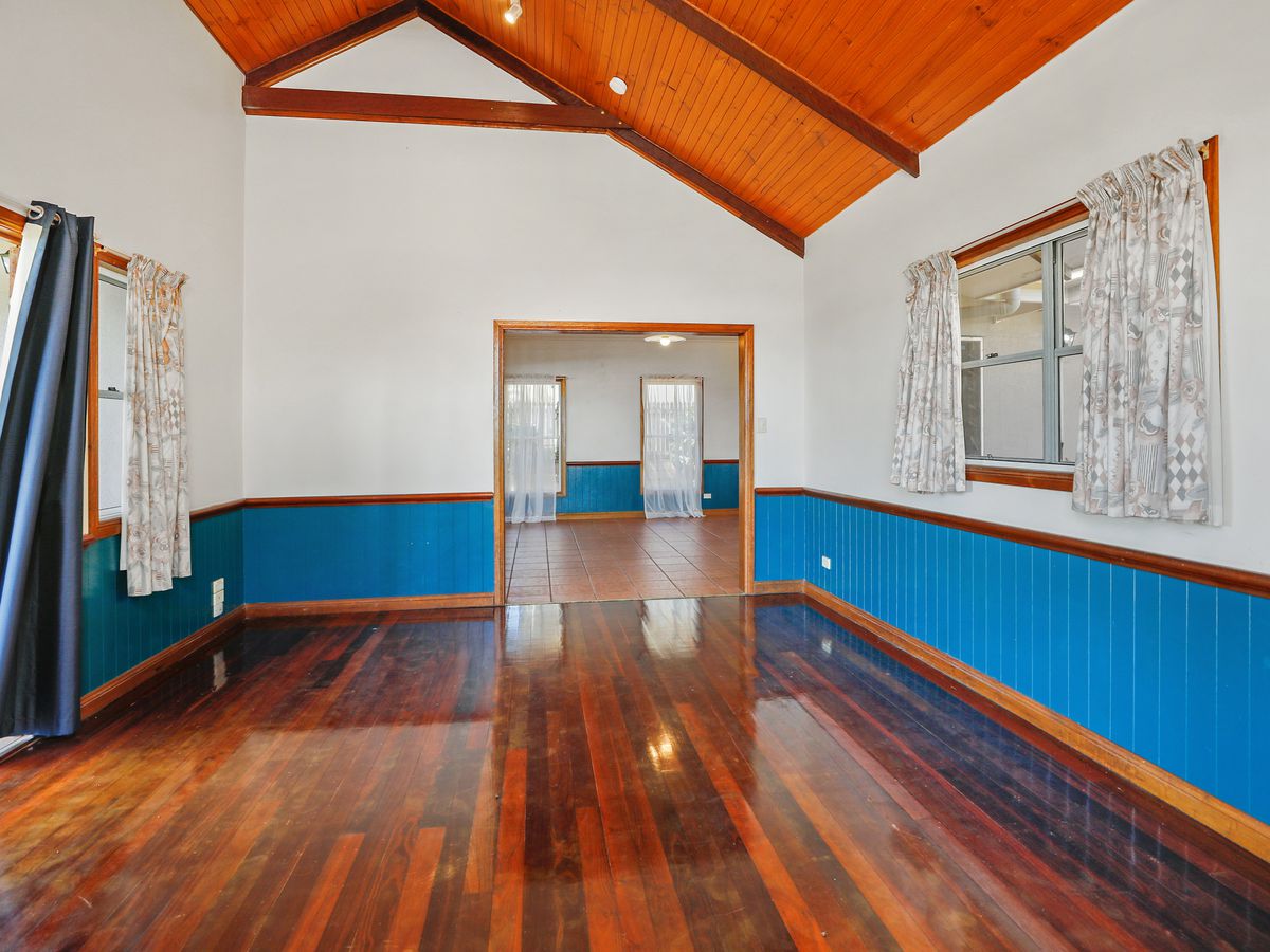 1 Antonia Close, Atherton