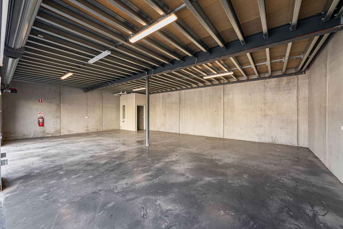 11 / 463 Somerville Road, Brooklyn