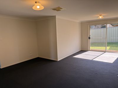 2 Farrer Street, Parkes