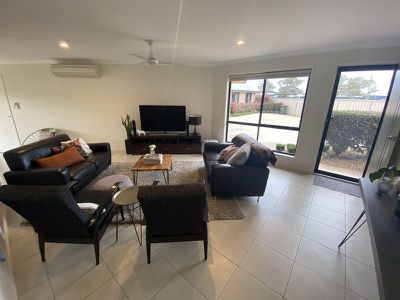 1 / 12 David Place, Kingaroy