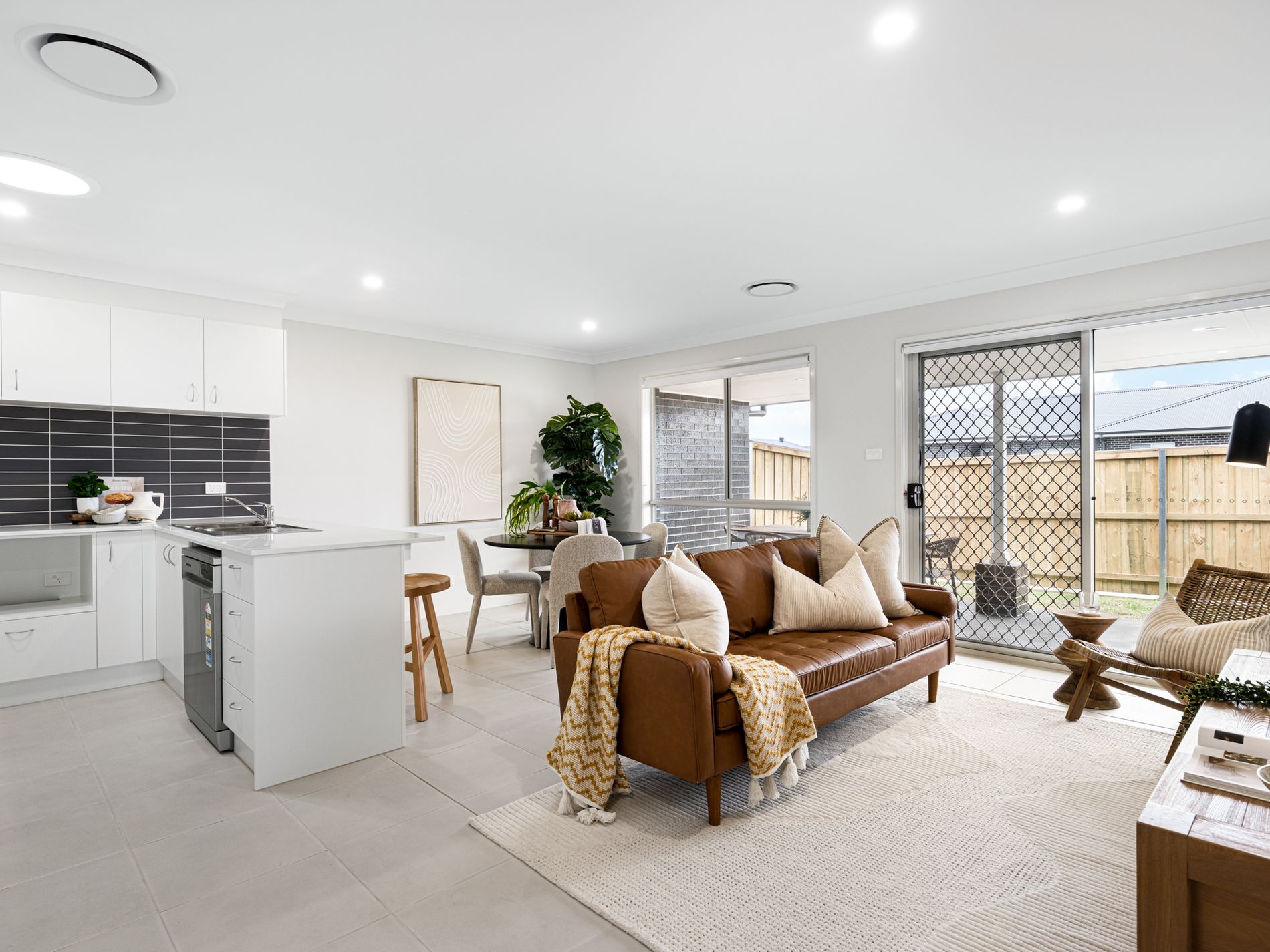 2 / 259 Settlers Boulevard, Chisholm