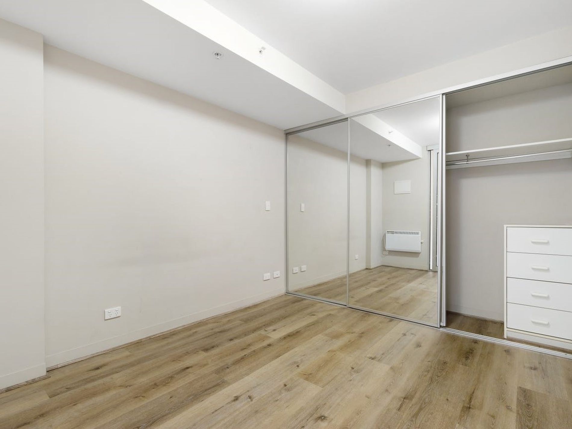 805 / 377 Burwood Road, Hawthorn