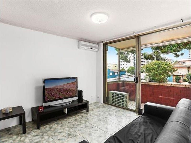 4 / 21 Lachlan Street, Warwick Farm