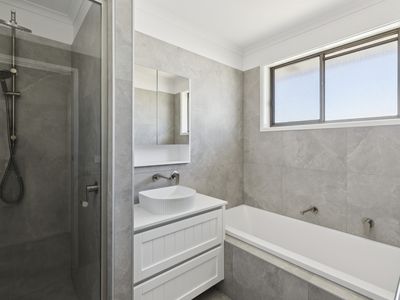 17 Webb Ave, Seymour