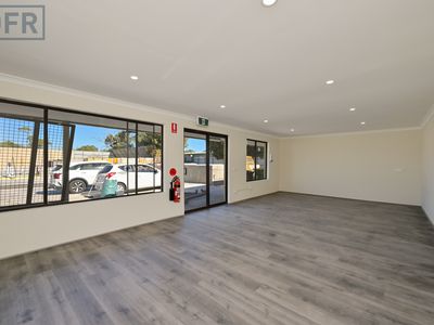 14 Crompton Road, Rockingham