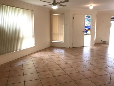 1 / 33 Pur Pur Avenue, Lake Illawarra