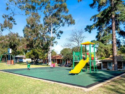 15 Walker Court, Enfield