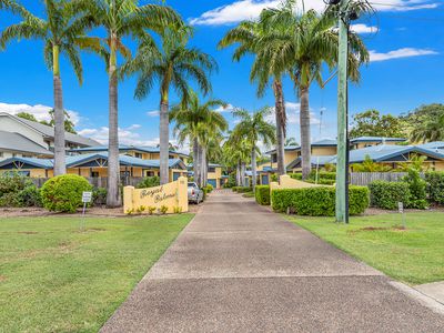 3 / 16 Beach Road, Cannonvale