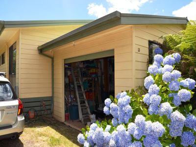 13 Wonnangatta Avenue , Tawonga South