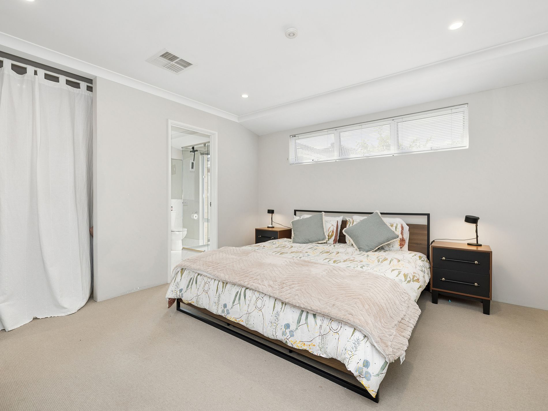 4 Fernhill Promenade, Harrisdale