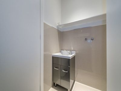 3 / 42-44 Blake Street, Southport