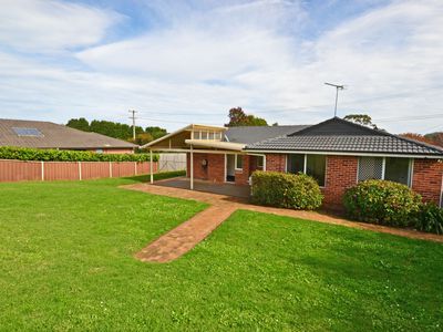 15 SHACKLETON STREET, Robertson
