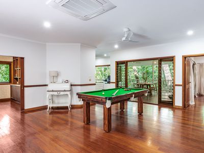 11 Cananga Close, Kamerunga