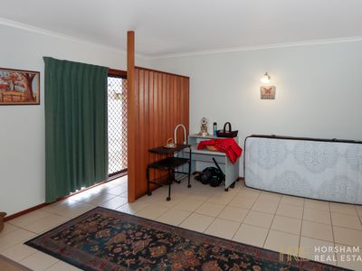 1 / 5 Penny Avenue, Horsham
