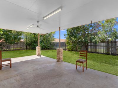 4 Woodbine Drive, Annandale