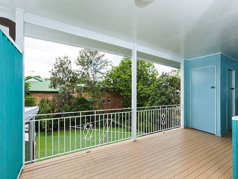 27 Stanley Street, Indooroopilly