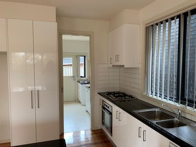 23 Heyington Avenue, Doncaster