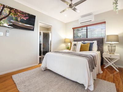 1 Torazzi Place , Mooroobool