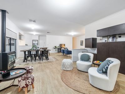 2 Anchorage Loop, Canning Vale