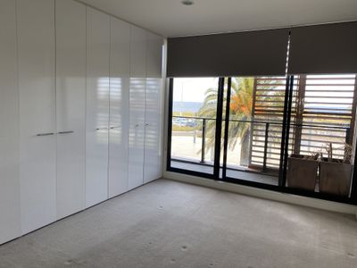 123 / 50 Catamaran Drive, Werribee South