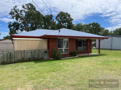 24 Hawthorn Street, Nanango
