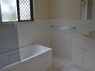 4 / 28 Blake Street, Southport