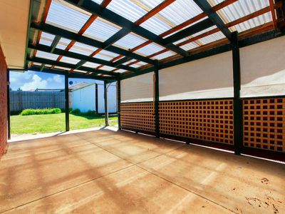 1 Lesley Drive, Hampton Park