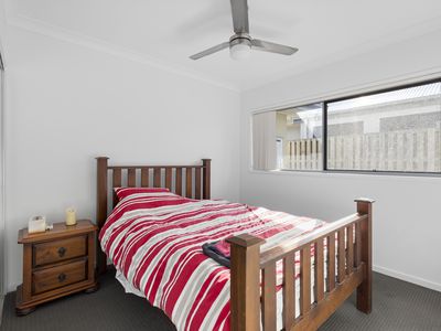 15 Lysaght Drive, Pimpama