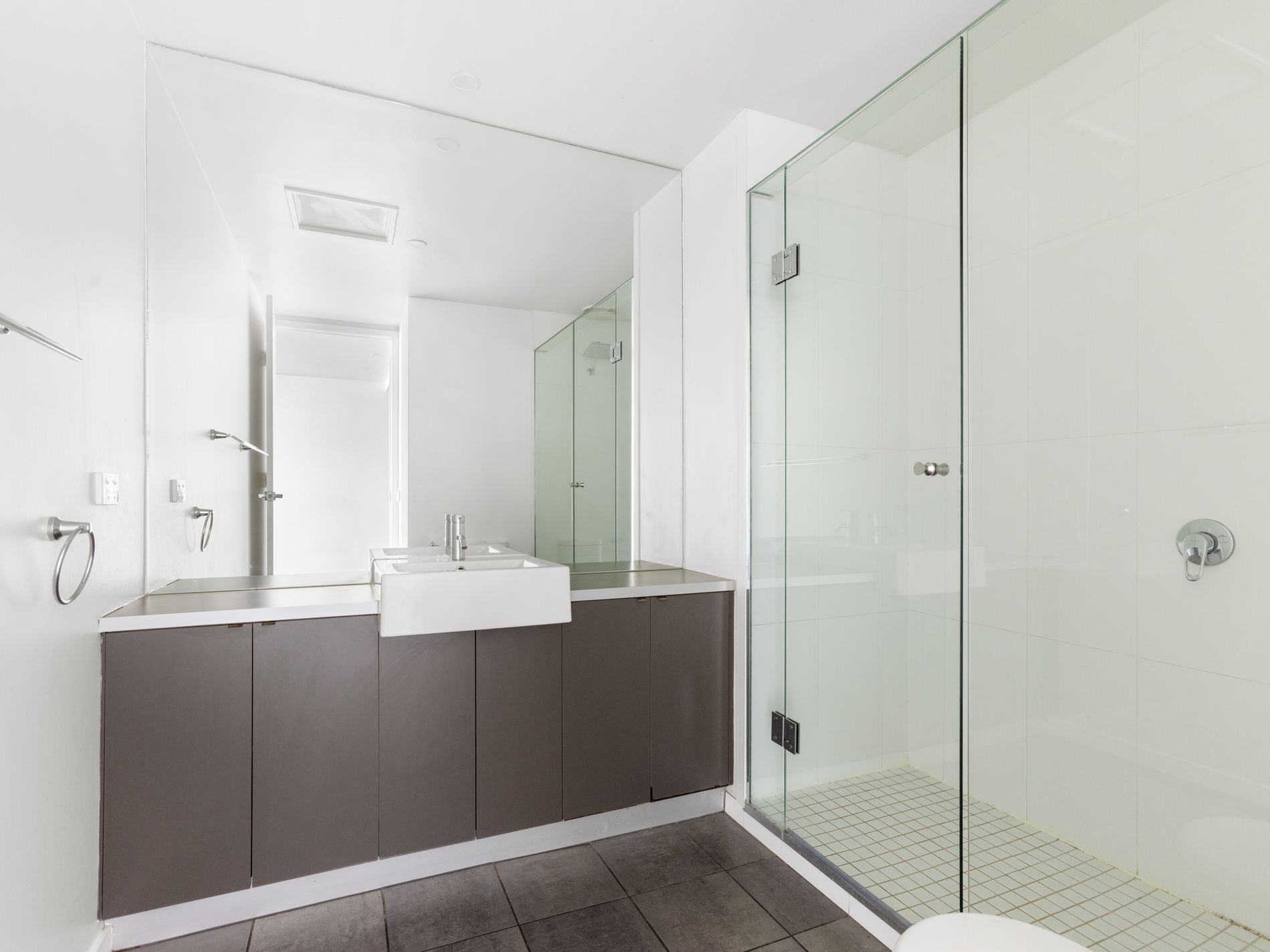 203 / 151-155 Burwood Road, Hawthorn