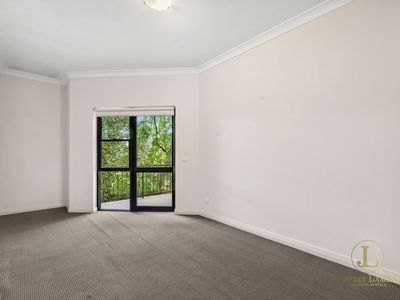 4 / 211A Wigram Road, Forest Lodge