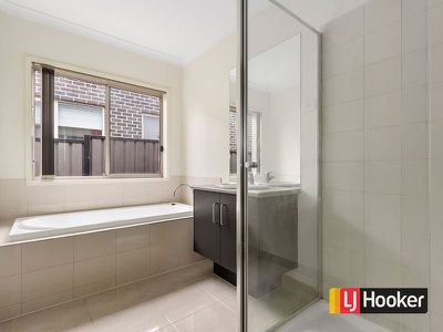 3 Bay Vista, Pakenham