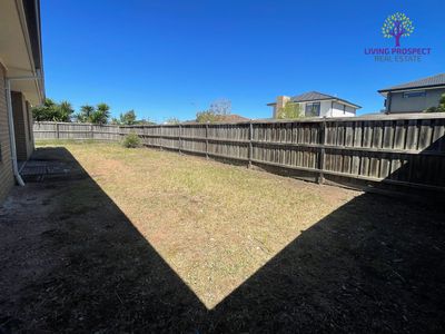 5 Treeve Parkway, Werribee