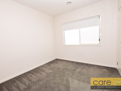 18 Arbourlea Boulevard, Cranbourne North