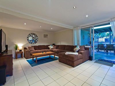 23 Haig St, Wynnum West