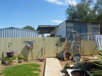 66 Sam St, Forbes