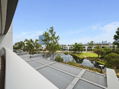 303/30 The Circus, Burswood