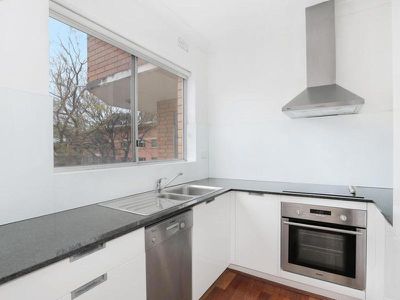 10 / 163 Todman Avenue, Kensington