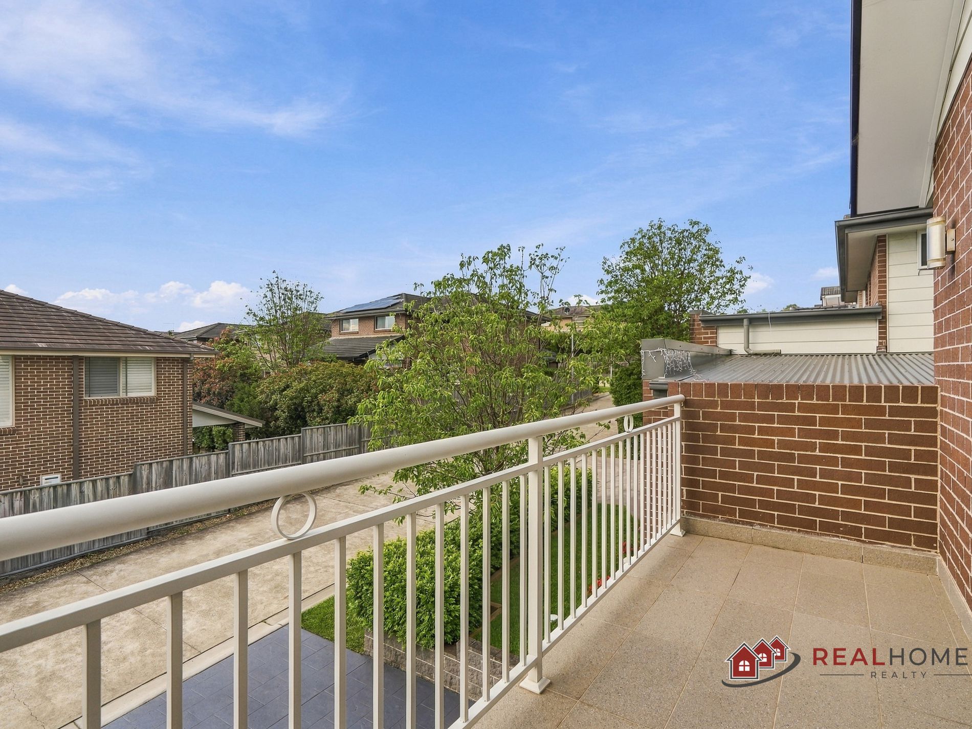 1 James Green Close, Kellyville