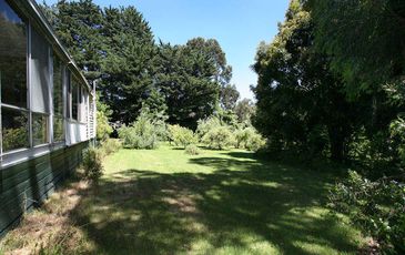 16 Salisbury Road, Beaconsfield Upper