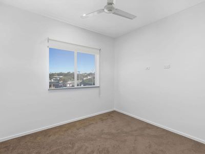 4 / 120 Berrima Street , Wynnum