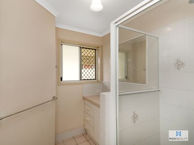 6 Bangalow Crescent, Raceview