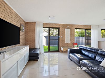 4 / 16 Morton Street, Huskisson