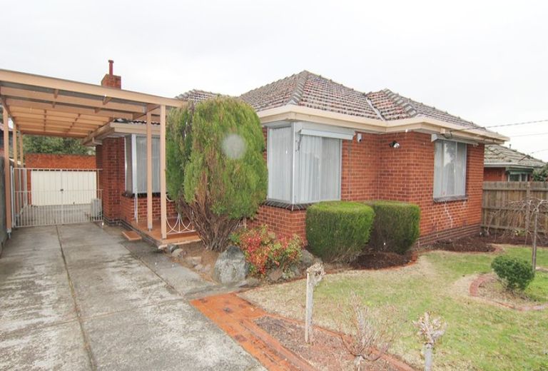 24 Dawayne Court, Burwood East