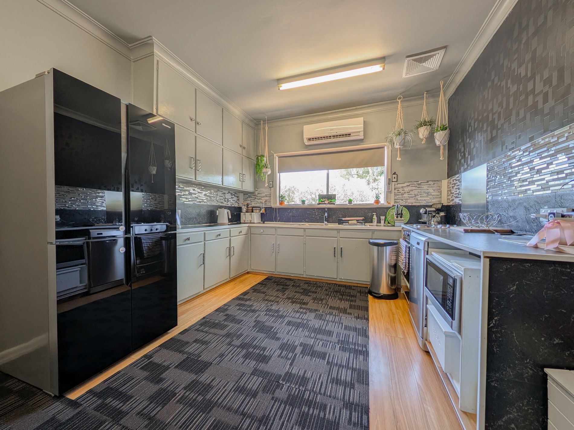 9 Railway Crescent, Boort